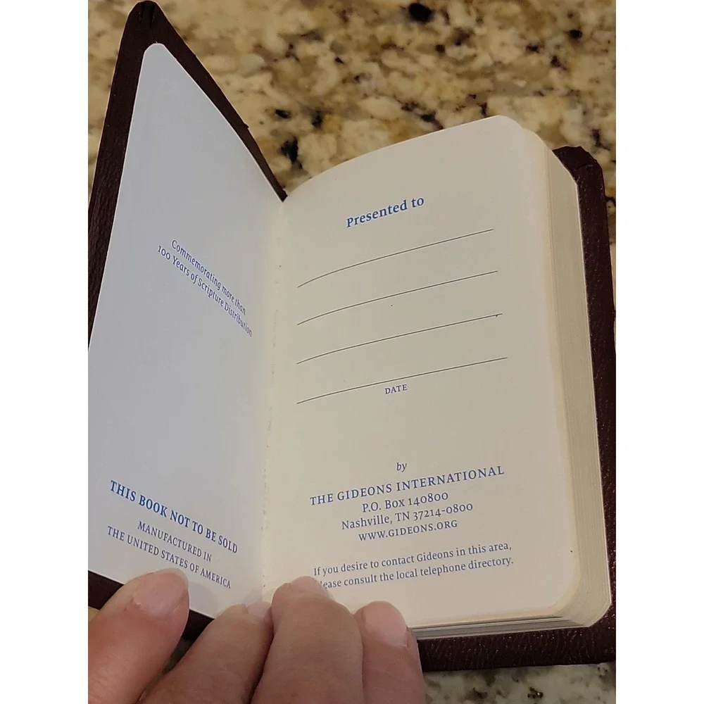 Pocket Bible: New Testament, Psalms, Proverbs / EMR